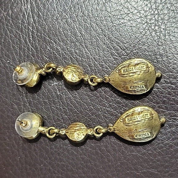 HEIDI DAUS DANGLE W/ FACETED AMBER & PURPLE & GREEN ROUND BEAD EARRINGS PIERCED - Picture 4 of 12